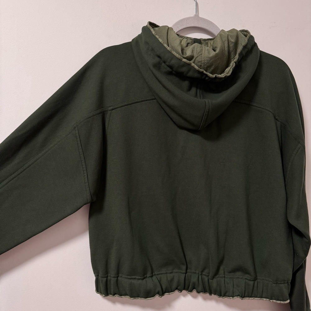 Athleta Ascend Warm Up Hoodie Sweatshirt Tuscan Olive Green Gorpcore Outdoor XS - Picture 5 of 9
